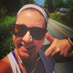 Meet your Posher, Annie